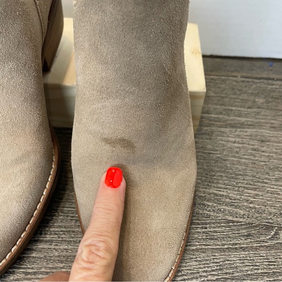 Lucky Brand Women’s Freelia Ankle boot. Suede. Size 7. Pre-owned. Some spots. - Picture 9 of 10